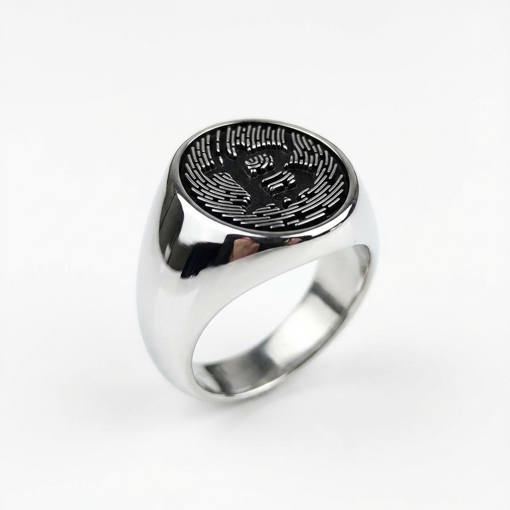 Bitcoin Ring in 925 Silver | Satoshi Noir